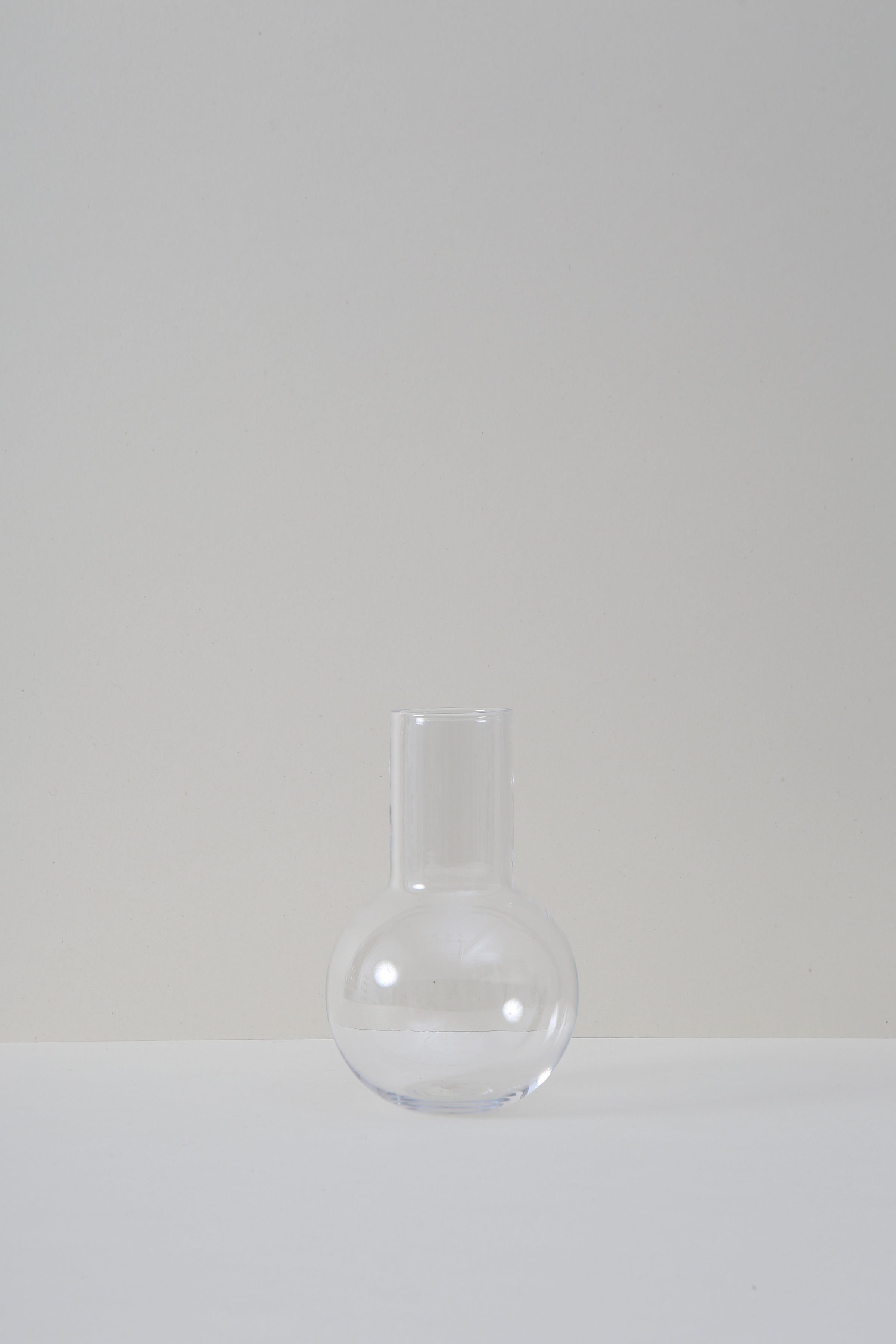 Petite Calyx Vase - Clear