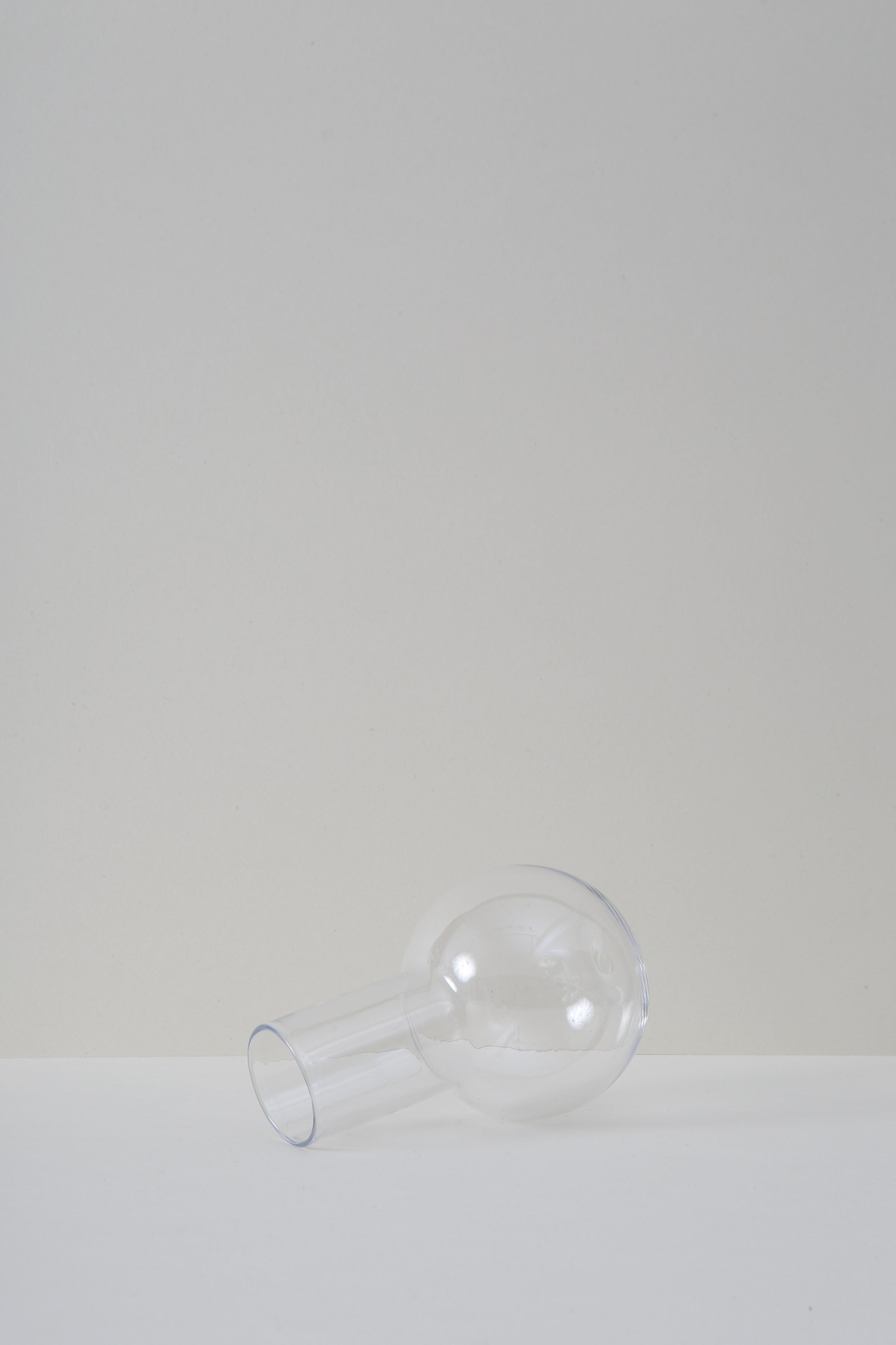 Petite Calyx Vase - Clear