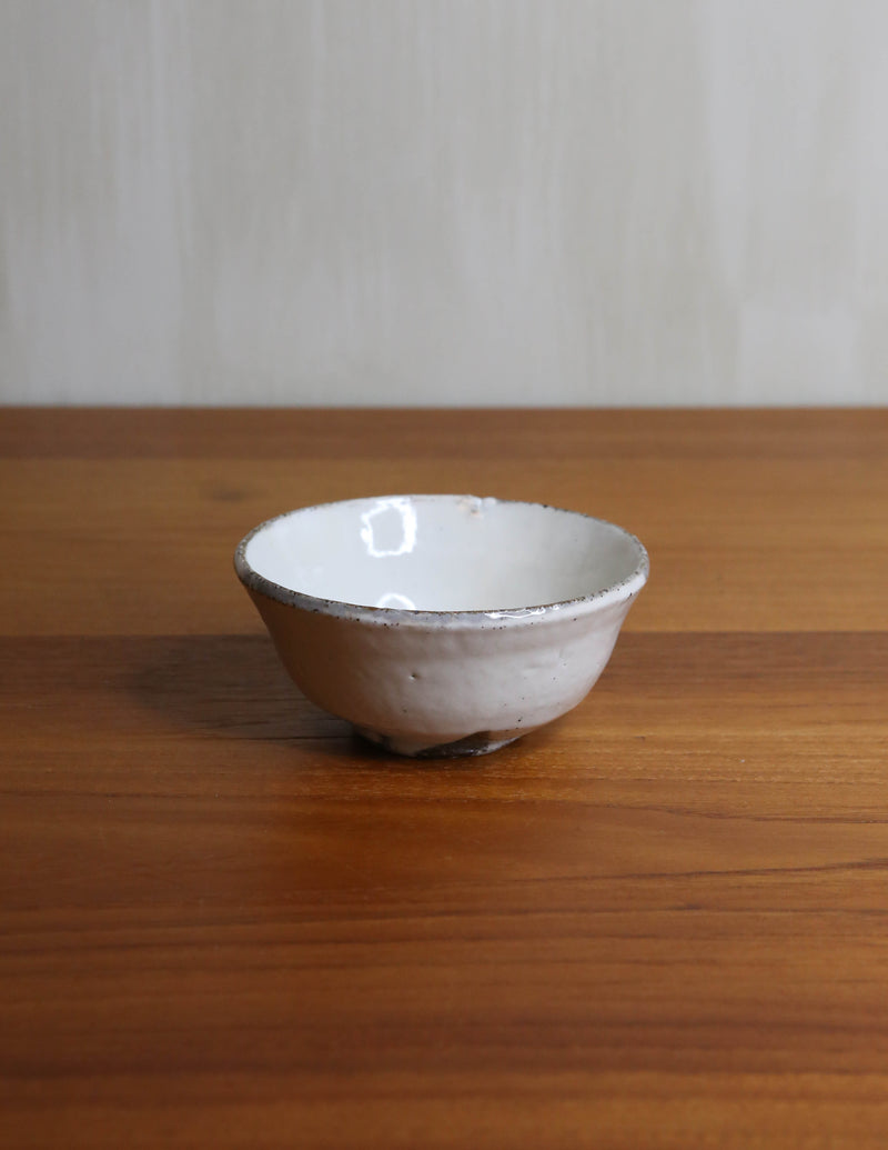 Korean 'Sabal' Teabowl - Deombeong White