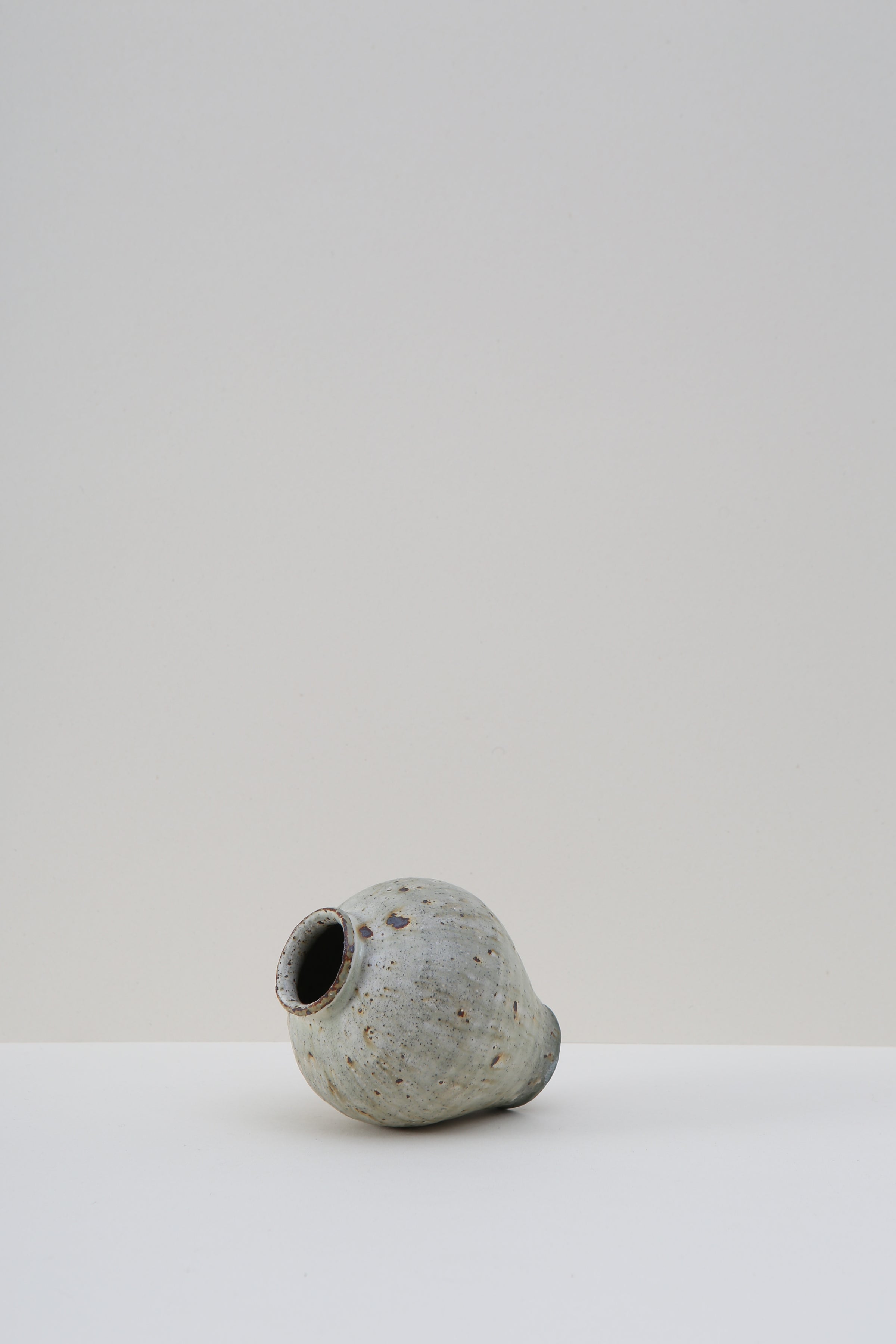Kaolin Flower Vase