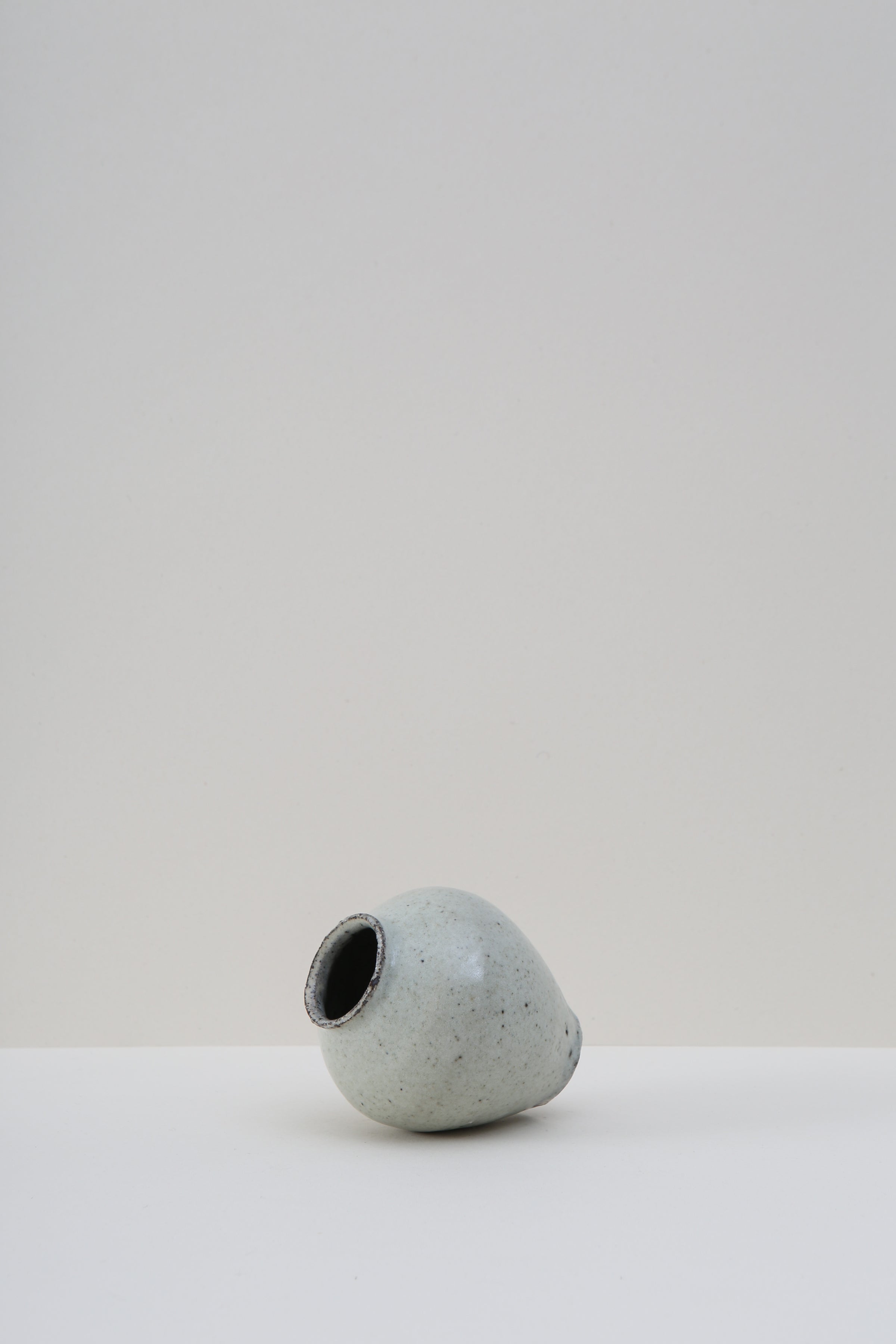 Kaolin Flower Vase