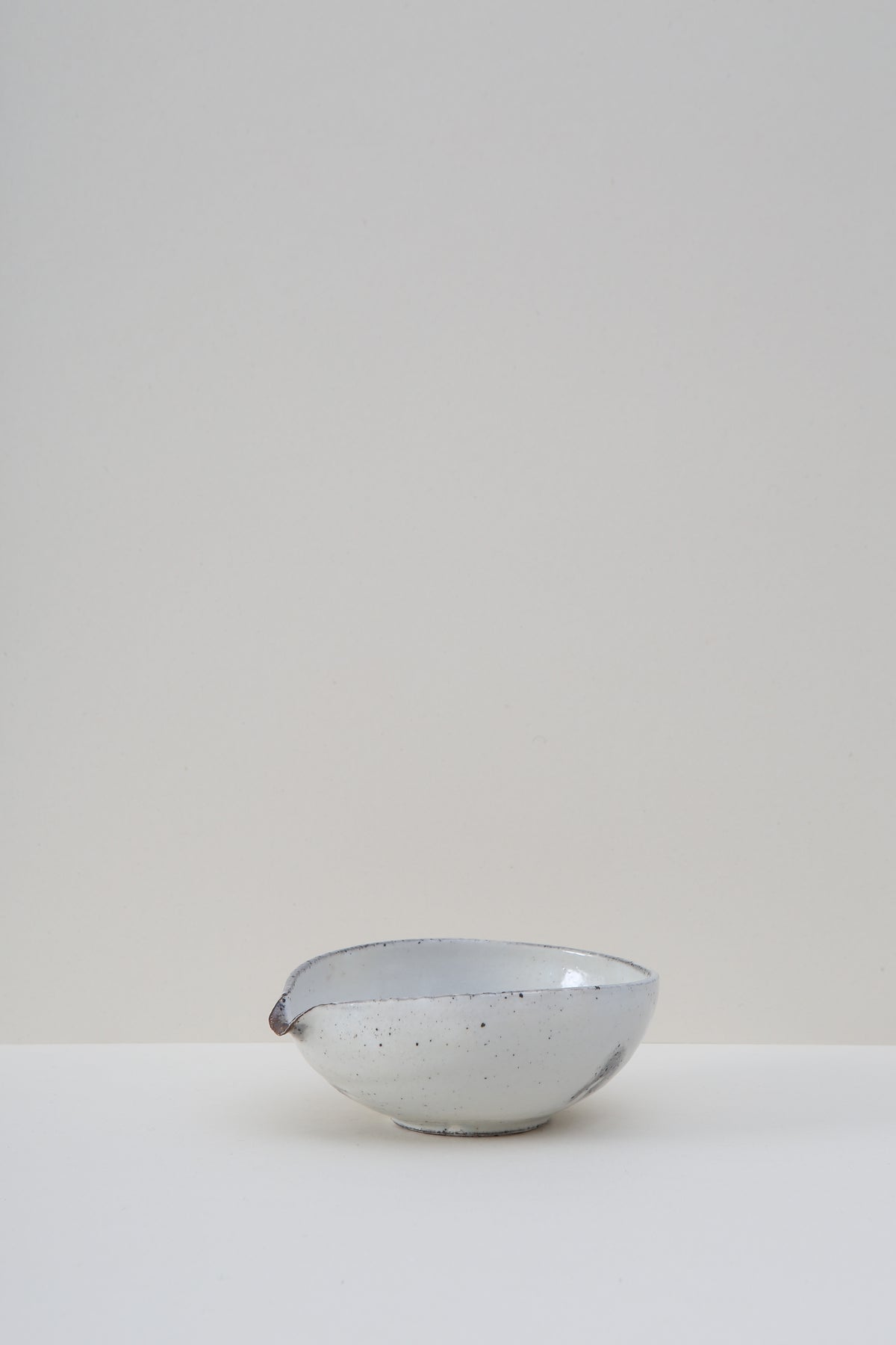 Large Sugu Pouring Bowl