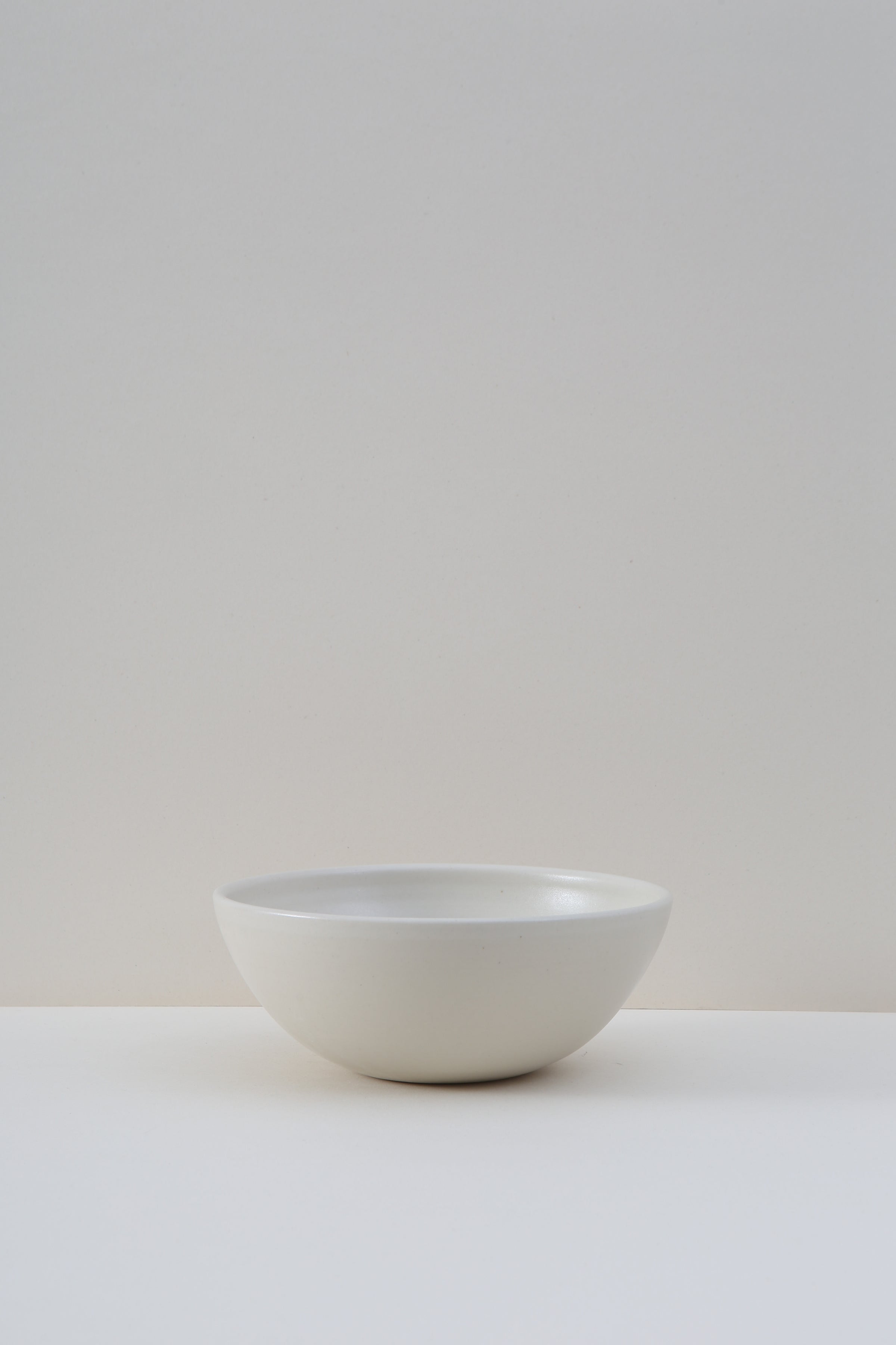 Medium Nesting Bowl Set - White